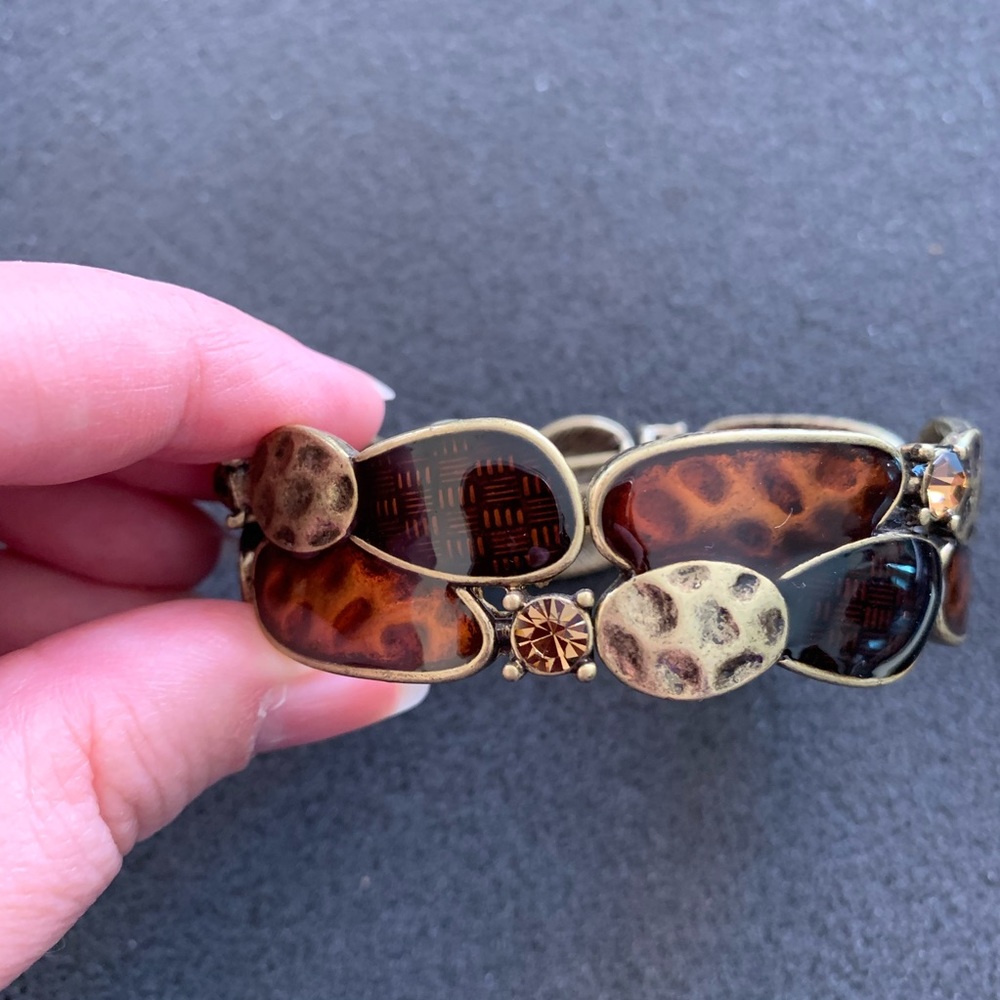 Lia Sophia Bracelet Brown Cut Crystals